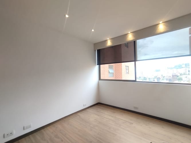 Apartamento de 3 alcobas en arriendo en El Poblado, Medellín, 143 m² · foto 13 de 20