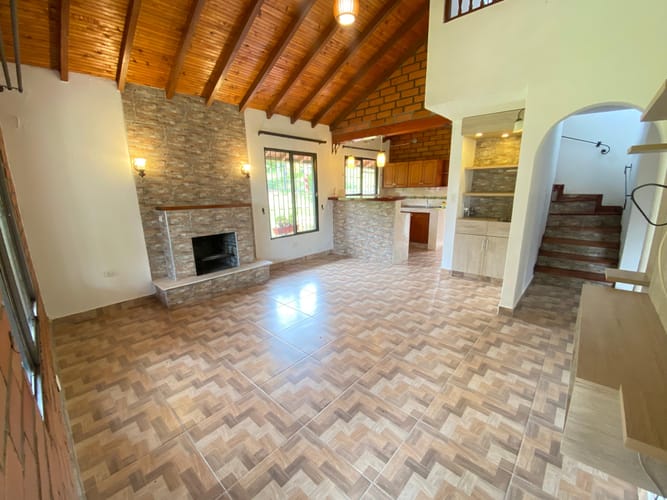 Finca en arriendo en Guarne, 1200 m² · foto 2 de 20
