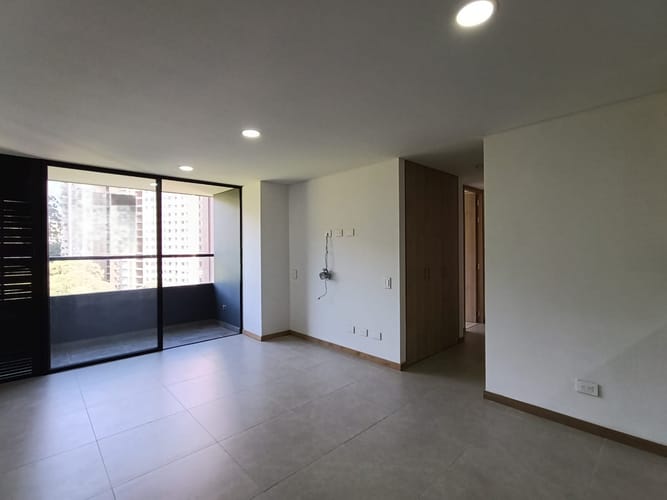 Apartamento de 2 alcobas en arriendo en San Diego, Medellín, 67 m² · foto 3 de 13