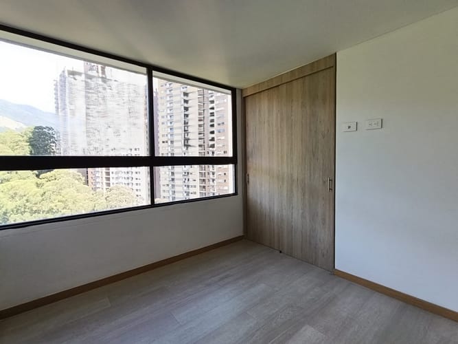 Apartamento de 2 alcobas en arriendo en San Diego, Medellín, 67 m² · foto 8 de 13