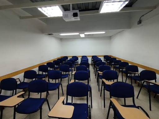 Oficina en arriendo en La Candelaria, Medellín, 479 m² · foto 13 de 20