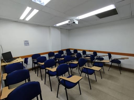 Oficina en arriendo en La Candelaria, Medellín, 479 m² · foto 14 de 20