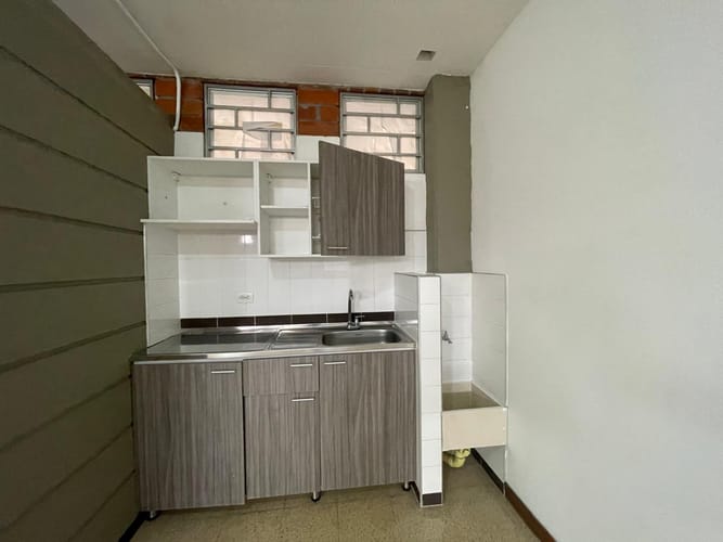 Oficina en arriendo en Laureles, Medellín, 95 m² · foto 5 de 10