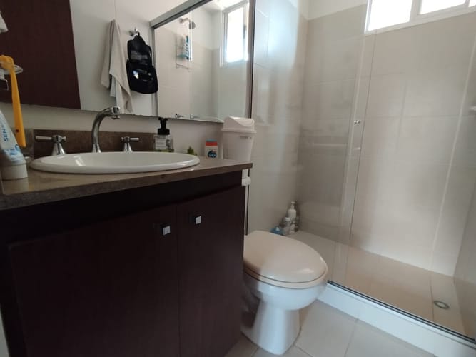 Apartamento de 2 alcobas en arriendo en Loma Del Esmeraldal, Envigado, 79 m² · foto 5 de 15