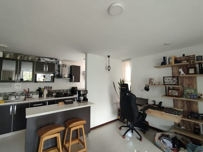 Apartamento de 2 alcobas en arriendo en Loma Del Esmeraldal, Envigado, 79 m² · foto 14 de 15