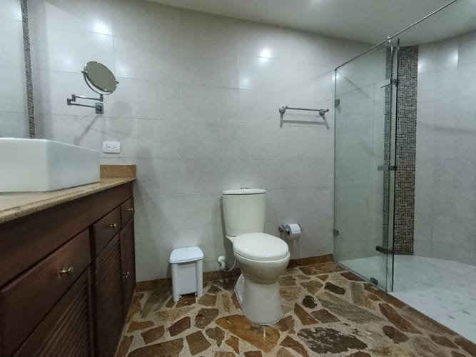 Apartamento de 2 alcobas en arriendo en La Florida, Medellín, 120 m² · foto 13 de 18