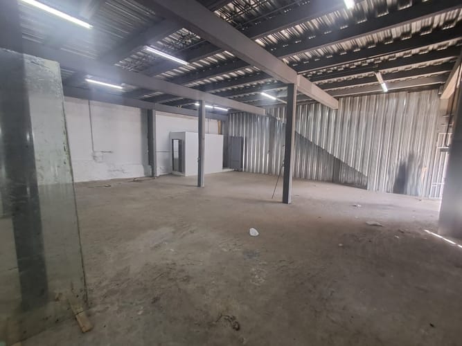 Bodega en arriendo en San Diego, Medellín, 200 m² · foto 2 de 8