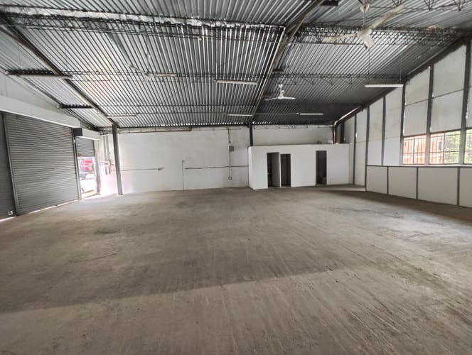 Bodega en arriendo en San Diego, Medellín, 215 m² · foto 4 de 12