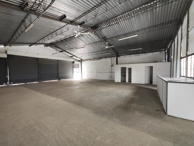 Bodega en arriendo en San Diego, Medellín, 215 m² · foto 5 de 12