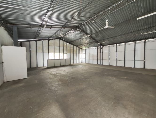 Bodega en arriendo en San Diego, Medellín, 215 m² · foto 8 de 12