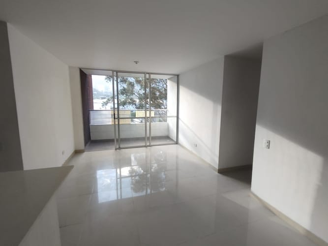 Apartamento de 3 alcobas en arriendo en Monteazul, Sabaneta, 78 m² · foto 6 de 19