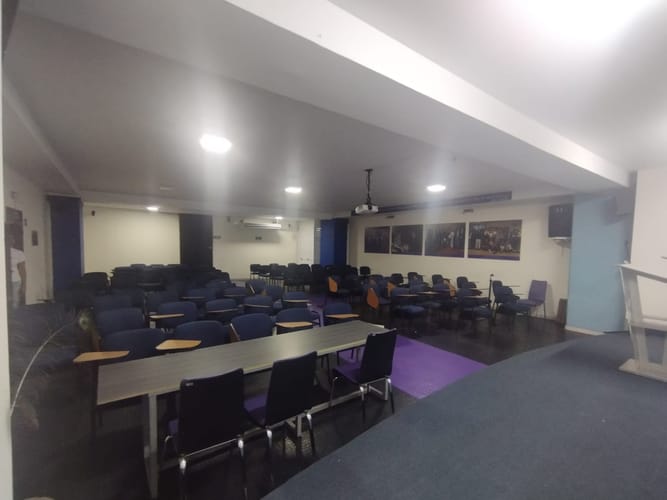 Edificio en arriendo en Prado, Medellín, 2368 m² · foto 2 de 20