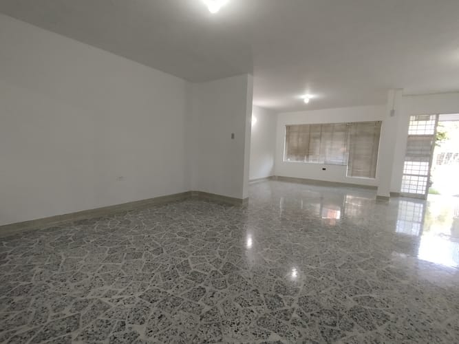 Casa de 4 alcobas en arriendo en Laureles, Medellín, 240 m² · foto 5 de 20