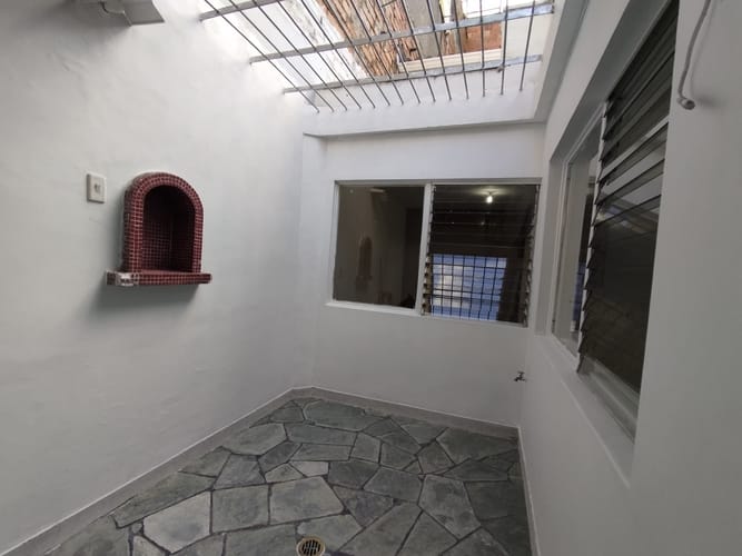Casa de 4 alcobas en arriendo en Laureles, Medellín, 240 m² · foto 8 de 20