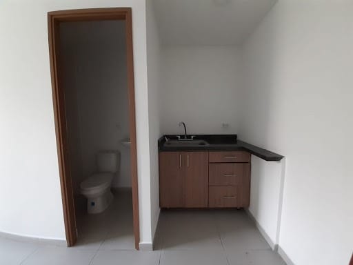 Local en arriendo en Suramérica, Itagüí, 85 m² · foto 7 de 10