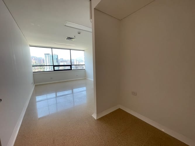 Consultorio en arriendo en Primavera, Envigado, 35 m² · foto 3 de 11