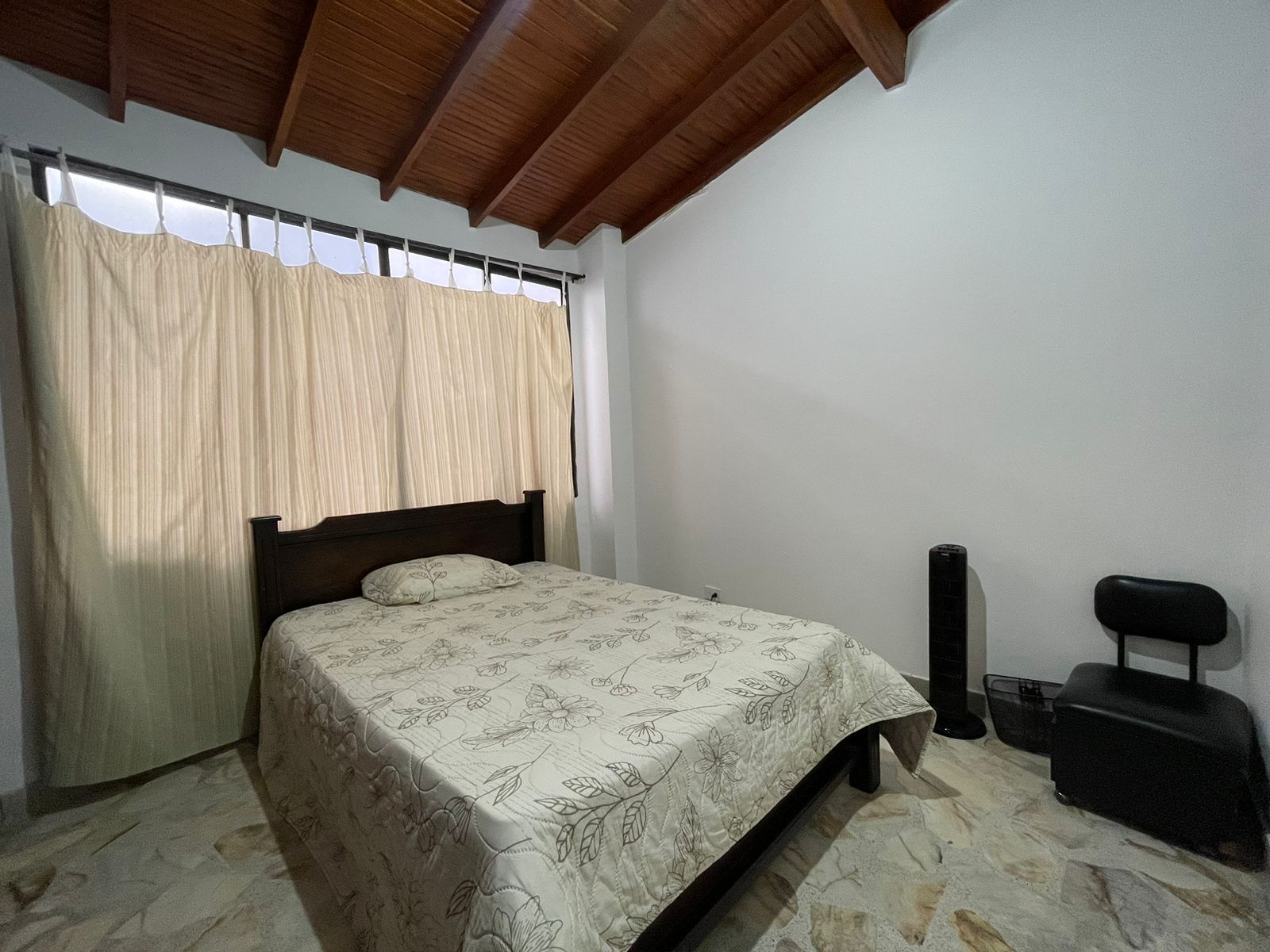 Apartamento en arriendo en Laureles, Medellín · foto 11 de 13