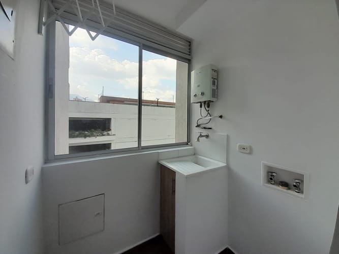 Apartamento de 3 alcobas en arriendo en Monteazul, Sabaneta, 80 m² · foto 15 de 18