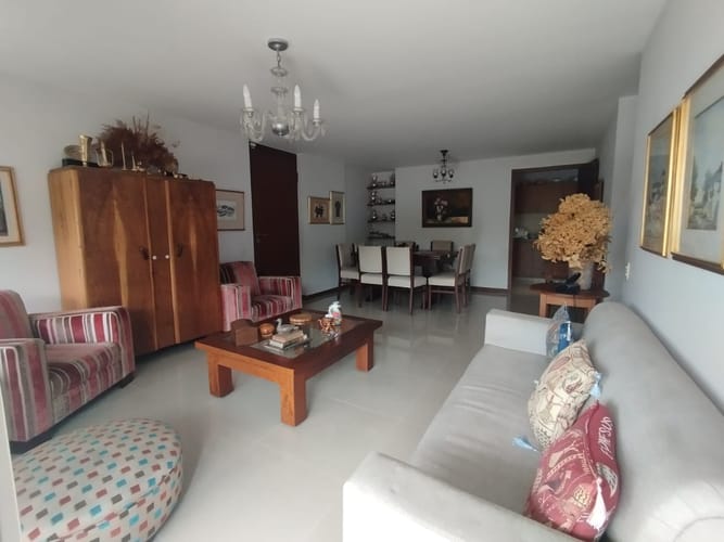 Apartamento de 3 alcobas en arriendo en El Diamante No. 2, Medellín, 133 m² · foto 4 de 15