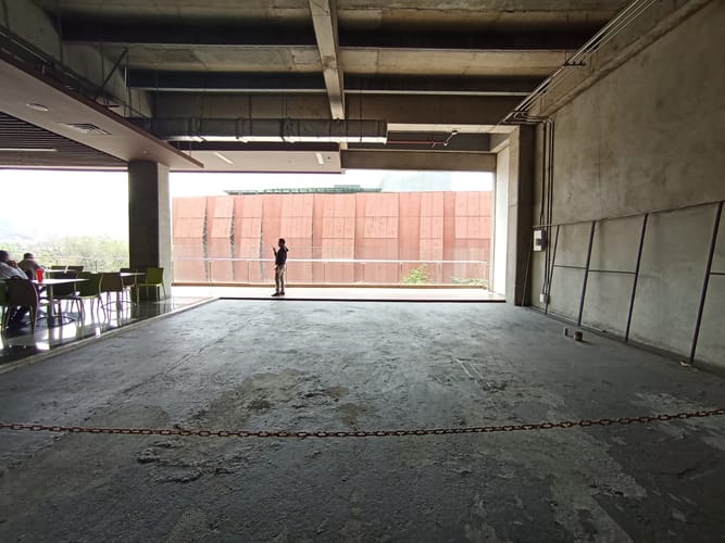 Local en arriendo en El Chagualo, Medellín, 320 m² · foto 5 de 7