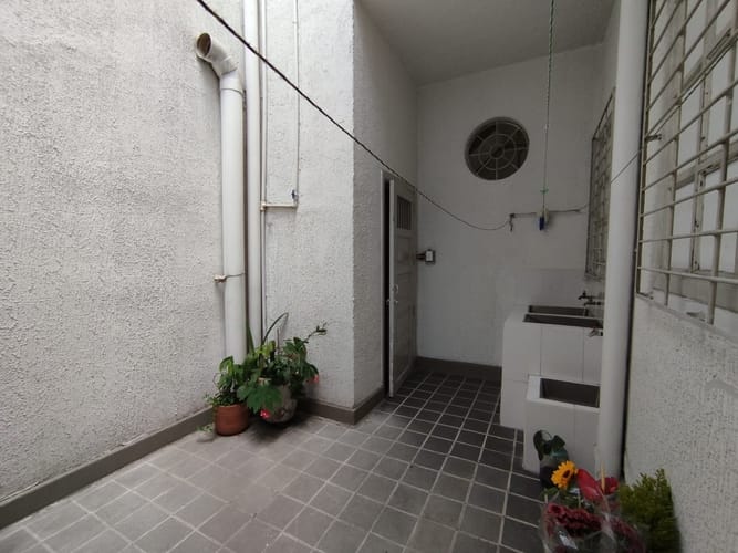 Casa de 6 alcobas en arriendo en Jesus Nazareno, Medellín, 956 m² · foto 10 de 20