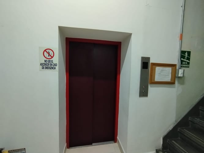 Casa de 6 alcobas en arriendo en Jesus Nazareno, Medellín, 956 m² · foto 11 de 20