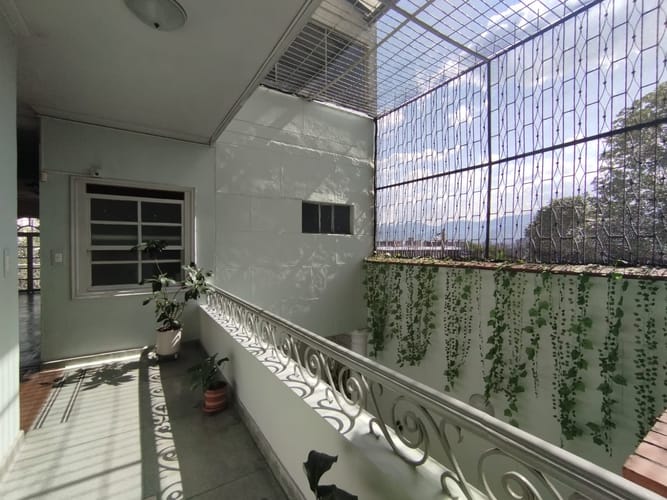Casa de 6 alcobas en arriendo en Jesus Nazareno, Medellín, 956 m² · foto 20 de 20