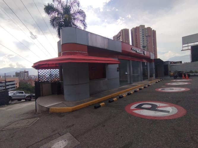 Local en arriendo en San Diego, Medellín, 90 m² · foto 2 de 14