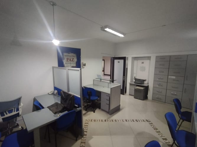Oficina en arriendo en La Candelaria, Medellín, 47 m² · foto 2 de 8