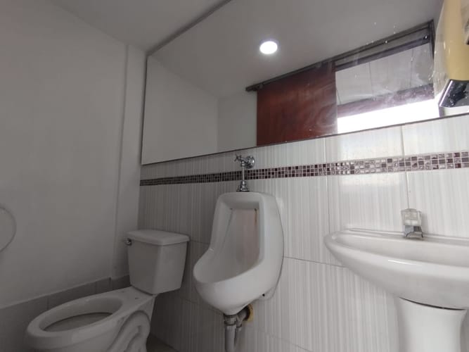 Local en arriendo en San Diego, Medellín, 90 m² · foto 4 de 14