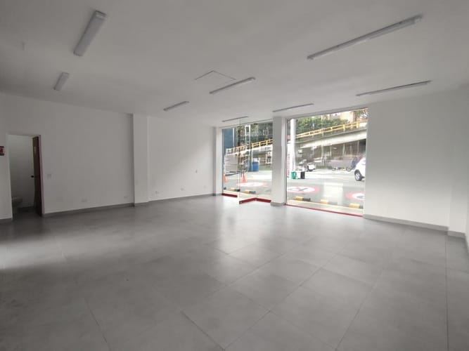 Local en arriendo en San Diego, Medellín, 90 m² · foto 12 de 14
