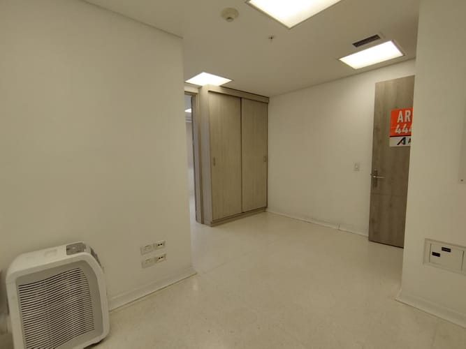 Consultorio en arriendo en La Ceja, 30 m² · foto 2 de 8