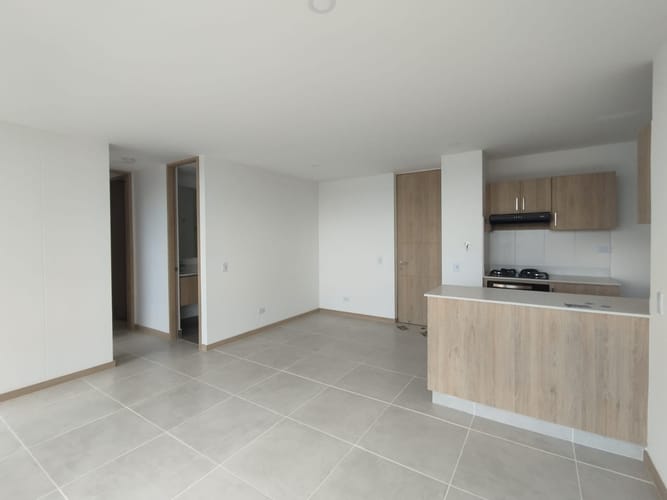 Apartamento de 2 alcobas en arriendo en Los Colegios, Rionegro, 75 m² · foto 2 de 14