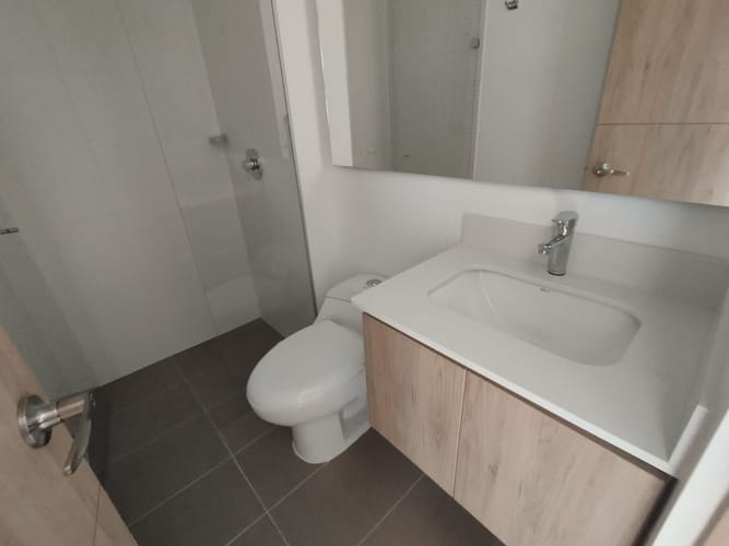 Apartamento de 2 alcobas en arriendo en Los Colegios, Rionegro, 75 m² · foto 9 de 14