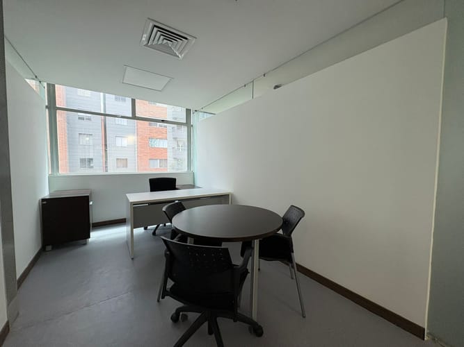 Oficina en arriendo en Villa Carlota, Medellín, 509 m² · foto 10 de 20