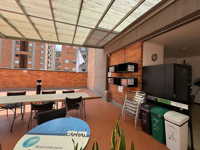 Oficina en arriendo en Villa Carlota, Medellín, 509 m² · foto 18 de 20