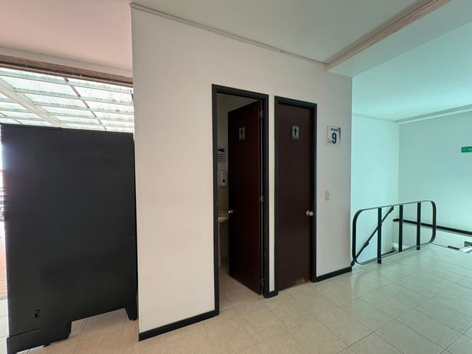 Oficina en arriendo en Villa Carlota, Medellín, 509 m² · foto 20 de 20