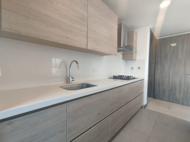 Apartamento de 3 alcobas en arriendo en El Poblado, Medellín, 125 m² · foto 6 de 20