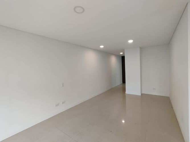 Apartamento de 3 alcobas en arriendo en El Poblado, Medellín, 110 m² · foto 3 de 20