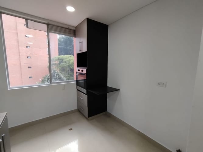Apartamento de 3 alcobas en arriendo en El Poblado, Medellín, 110 m² · foto 6 de 20