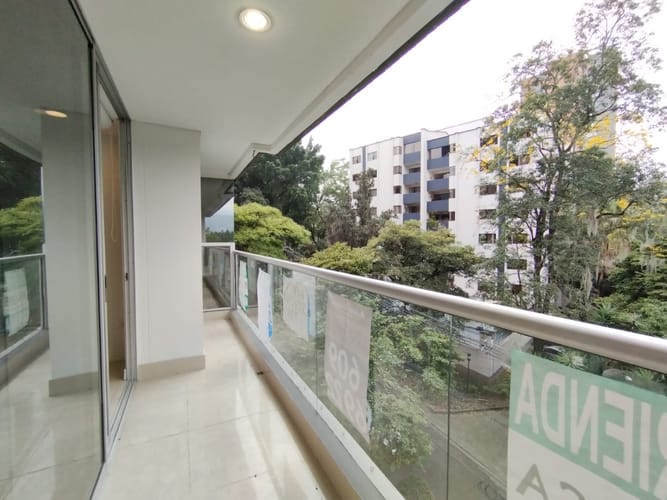 Apartamento de 3 alcobas en arriendo en El Poblado, Medellín, 110 m² · foto 8 de 20