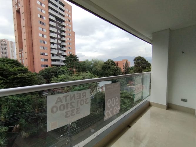 Apartamento de 3 alcobas en arriendo en El Poblado, Medellín, 110 m² · foto 9 de 20