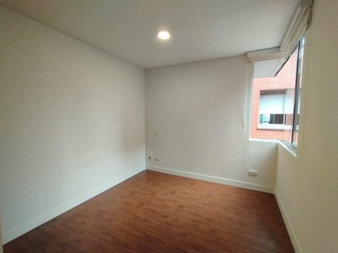 Apartamento de 3 alcobas en arriendo en El Poblado, Medellín, 110 m² · foto 12 de 20