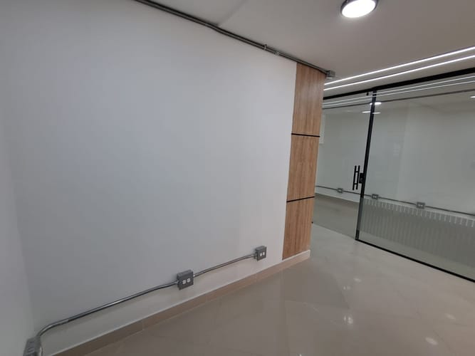 Local en arriendo en Suramericana, Medellín, 15 m² · foto 5 de 20