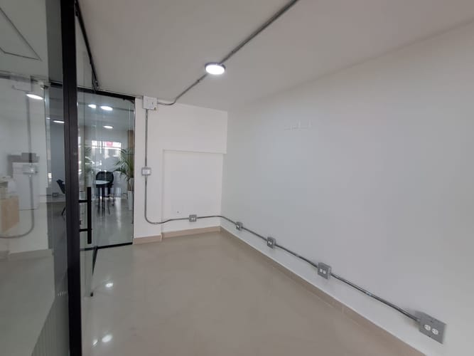 Local en arriendo en Suramericana, Medellín, 15 m² · foto 14 de 20