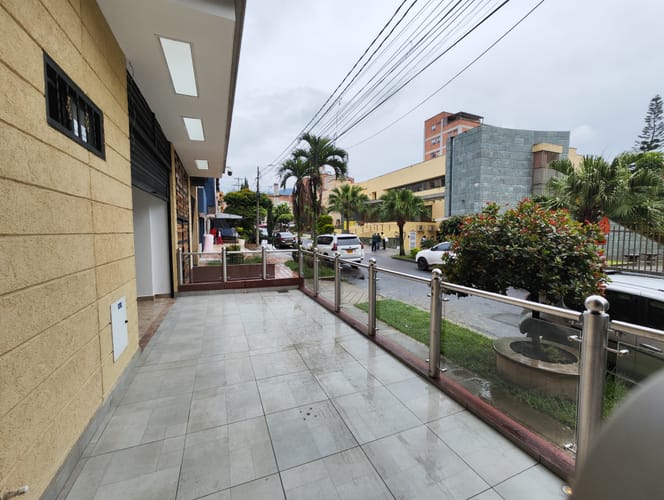 Local en arriendo en La Castellana, Medellín, 82 m² · foto 7 de 8