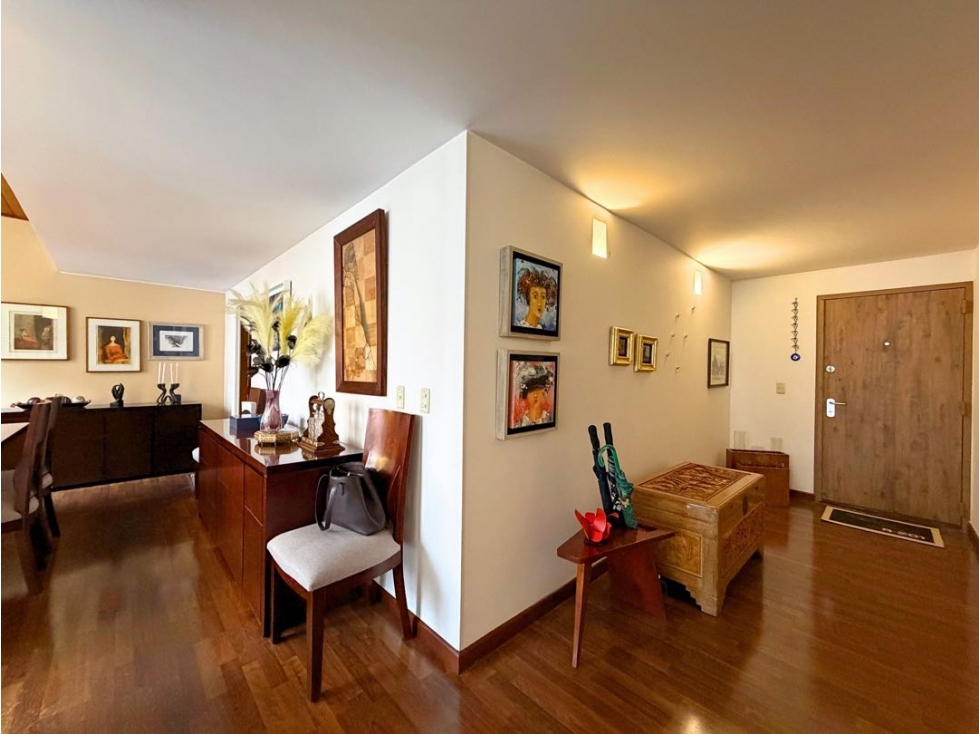 Apartamento en venta en Los Rosales, Bogotá · foto 4 de 19