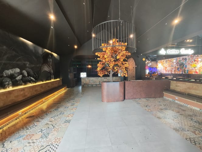 Local en arriendo en Laureles, Medellín, 144 m² · foto 2 de 12