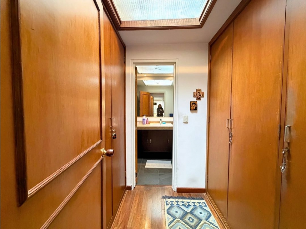 Apartamento en venta en Los Rosales, Bogotá · foto 9 de 19