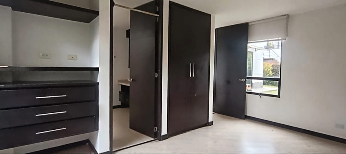Casa de 3 alcobas en venta en Cerca De Piedra, Chía, 244 m² · foto 16 de 24